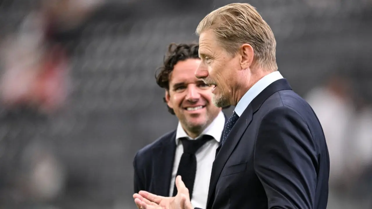 Peter Schmeichel, Owen Hargreaves