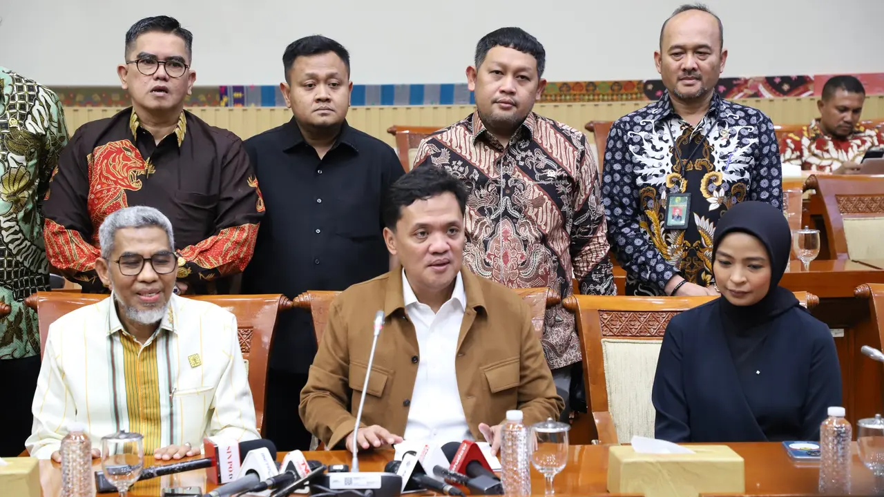Komisi III DPR RI menggelar rapat dengar pendapat umum (RDPU) dengan Direktorat Jenderal (Ditjen) Kekayaan Intelektual Kementerian Hukum, Badan Pengawas Mahkamah Agung (Bawas MA), dan Koalisi Advokat Pemantau Peradilan.