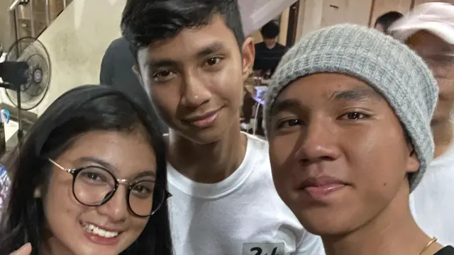 Momen Perpisahan Pemain Sinetron Dari Jendela SMP