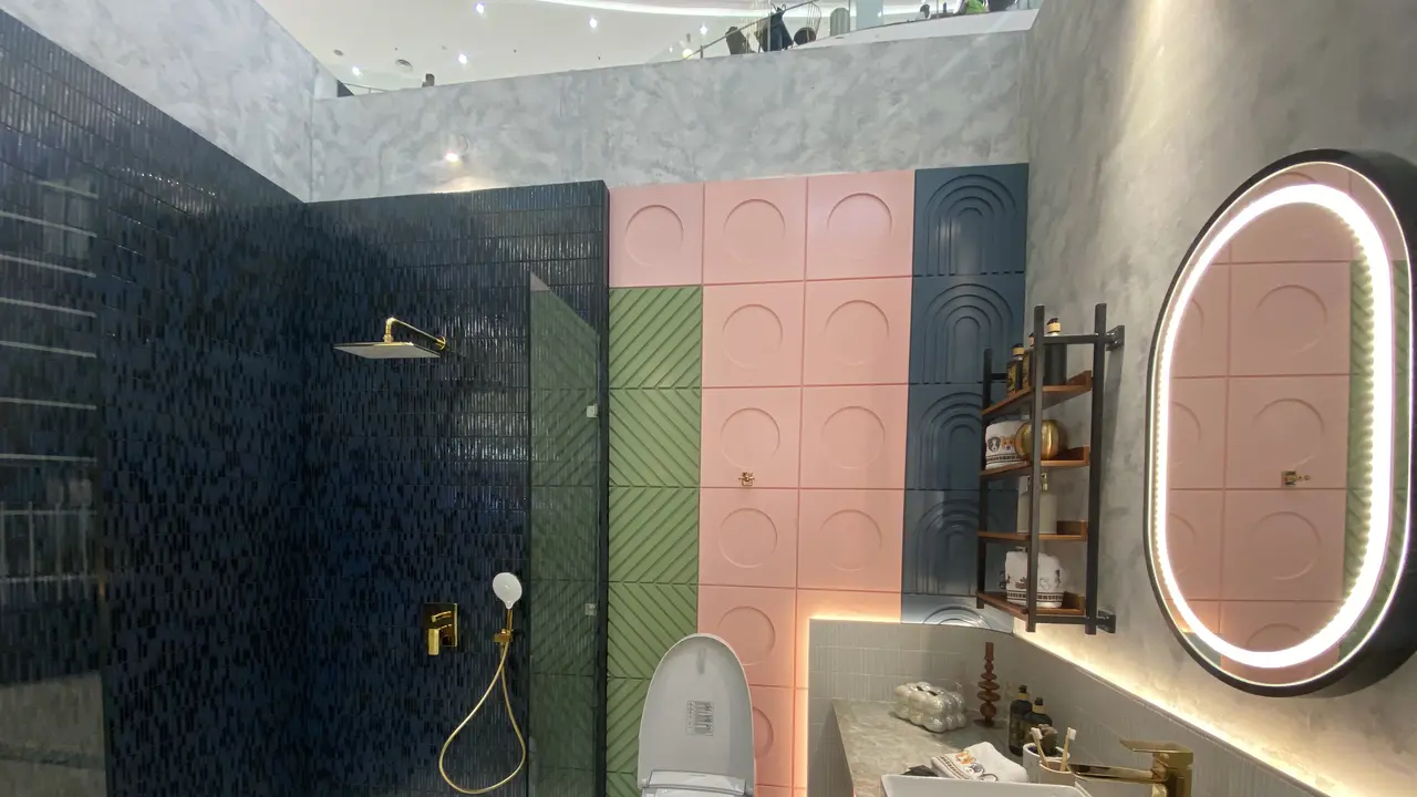 Kamar mandi rumah Arief Muhammad di mall
