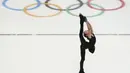 Atlet Kazakhstan, Elizabet Tursynbaeva, berlatih figure skating jelang Olimpiade Musim Dingin Remaja 2016 di Hamar Olympic Hall Viking Ship, Lillehammer, Norwegia. (11/2/2016). (AFP/Youth Information Service (YIS)/IOC/Jed Leicester)