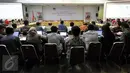 KPU menggelar rapat koordinasi penggunaan aplikasi sistem informasi logistik (Silog) Pilkada 2015 di Kantor KPU Pusat, Jakarta, Rabu (30/9/2015). Rapat dipimpin komisioner KPU Hadar Nafis Gumay dan Arief Budiman. (Liputan6.com/Helmi Afandi)