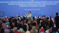 Wapres Gibran berdialog dengan ibu- ibu pelaku UMKM di Banyuwangi (Istimewa)