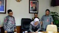 Serah terima dana restitusi terhadap 8 orang korban TPPU Benjina. (Liputan6.com/istimewa)