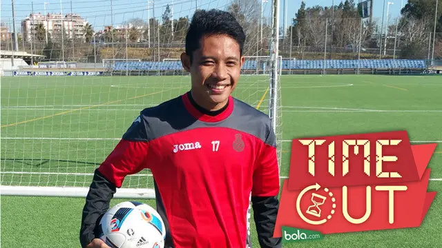 Evan Dimas sudah tiba di Barcelona, Spanyol sejak Rabu. Mantan kapten Timnas Indonesia U-19 itu mengaku bahagia mendapatkan kesempatan berlatih di Espanyol B.