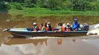 Sebanyak 55 peneliti muda gambut telah terjun ke lapangan dengan didampingi para peneliti ICRAF sejak Februari, 2021 di Kalimantan Barat, khususnya di Kabupaten Kubu Raya. (Foto: World Agroforestry/Agrian Maulana)