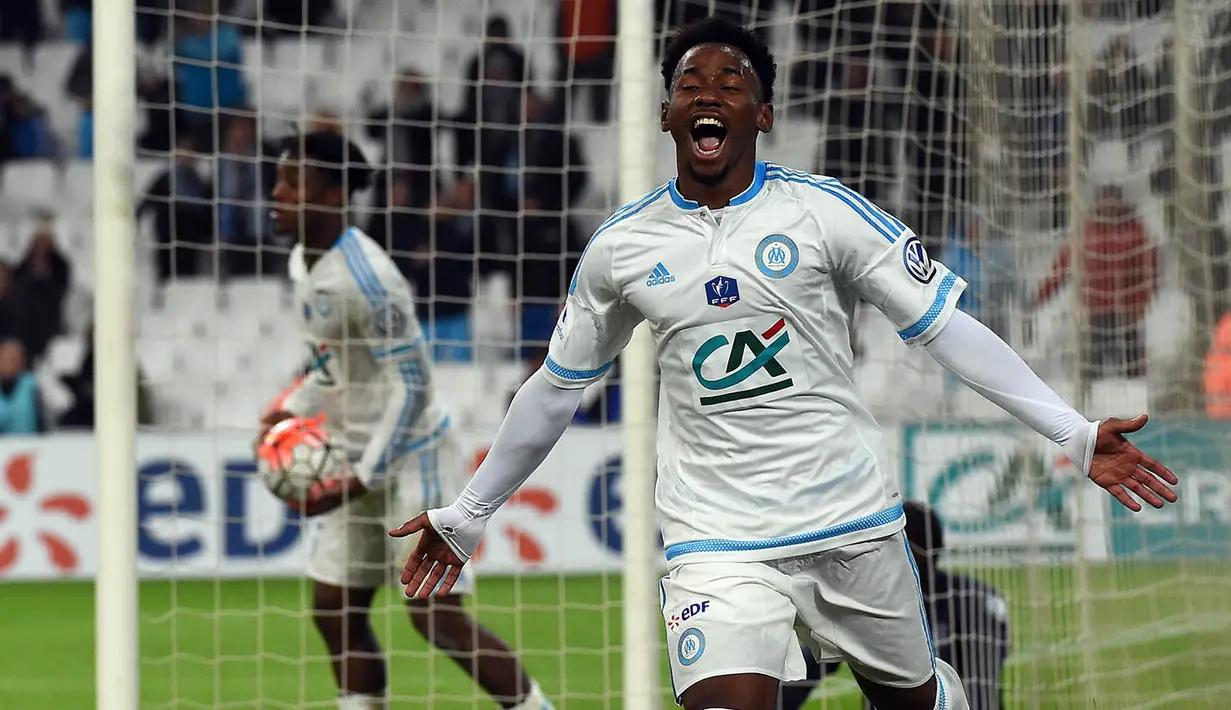 5. Georges-Kevin Nkoudou, kabar dari Guardian menyebut jika Tottenham ingin mendatangkan winger asal Prancis ini ke London. Untuk mendapatkan pemain mudanya ini, Marseille, memberi label harga 11 juta poundsterling. (AFP/Anne-Christine Poujoulat)