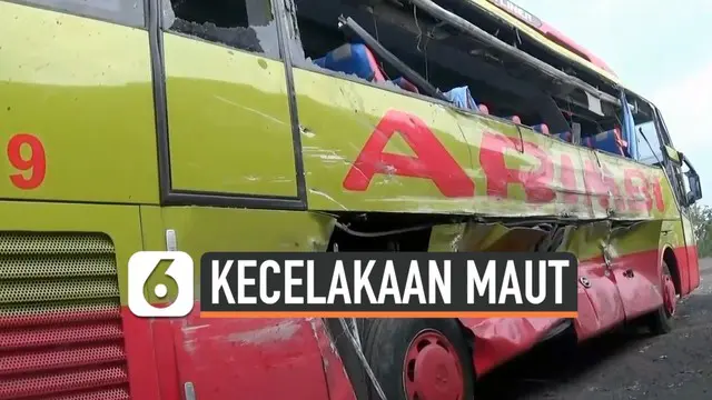 Kecelakaan maut terjadi antara dua bus di Tol Cipali, Jawa Barat. 7 orang tewas dan puluhan lainnya mengalami luka berat dan ringan.