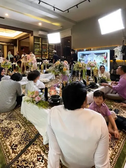 Pengajian 4 Bulanan Aurel Hermansyah (Youtube/AH)