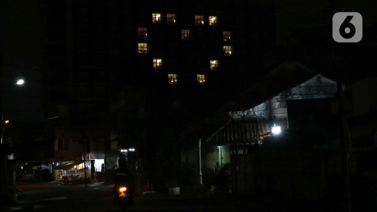 FOTO: Nyala Lampu Hati Bentuk Solidaritas Keprihatinan Hotel di Bogor