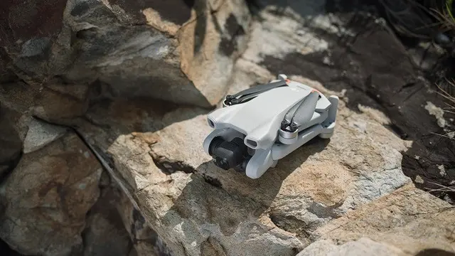 DJI