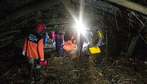 Proses evakuasi penemuan sesosok mayat di aliran Sungai Progo, Bantul. (Dok. Istimewa)