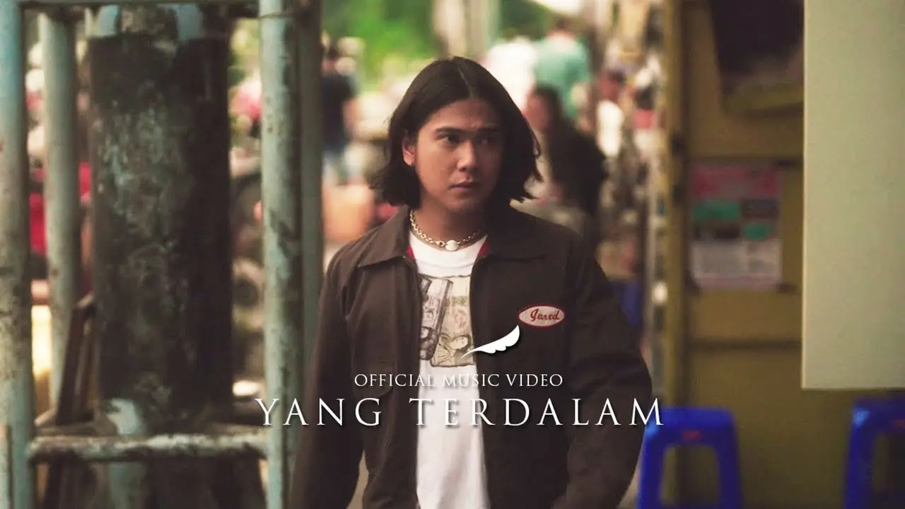 Iqbaal Ramadhan dalam Video Klip Lagu NOAH Yang Terdalam