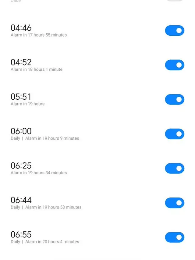 6 Screenshot Pasang Alarm ala Netizen Ini Bikin Geleng Kepala