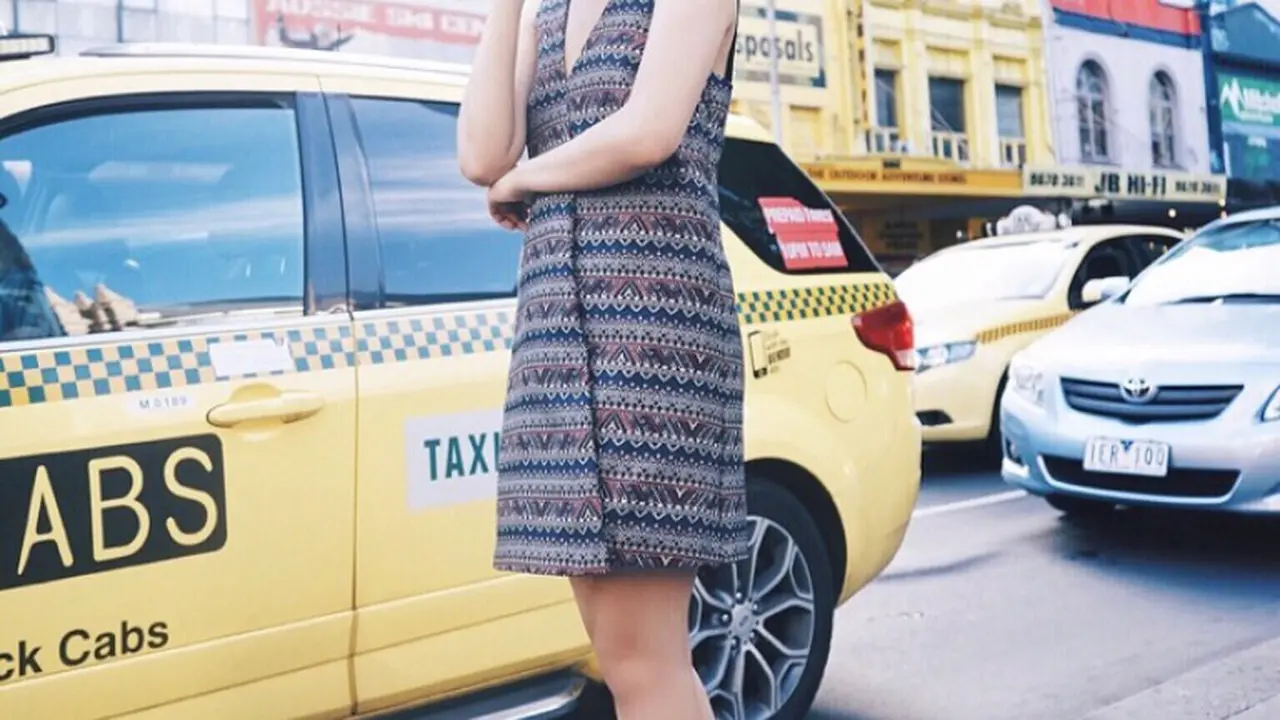 Intip Street Style Sonia Eryka Dalam 15 Potret, Keren Abis!