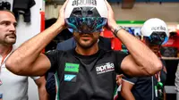 Aprilia memperkenalkan helm yang dilengkapi fitur augmented reality (AR) (Foto: Motorcycle News).