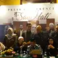 Oki Setiana Dewi bersama para penggagas konser Satu Hati