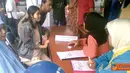 Citizen6, Lumajang: Car Free Day di Alun-alun Kota Lumajang, Minggu (10/4) juga diisi dengan acara pelayanan kesehatan dari Dinkes setempat.(Pengirim: Eko Yuli)