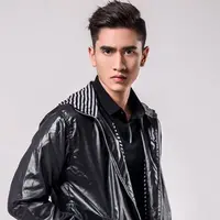 Tak hanya itu Verrel ikut terlibat dalam pembuatan film yang bertajuk ‘LDR’ dan ia akan beradu akting dengan Al Ghazali.  (viainstagram@verrellbramasta/Bintang.com)