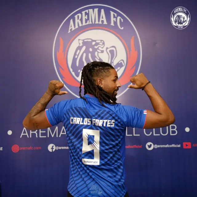 7 Potret Carlos Fortes yang Kini Resmi Jadi Andalan Baru Arema FC