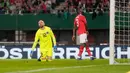 Unggul telak, tim tamu malah lengah. Laimer sukses mencetak gol lewat tembakan mendatar di menit ke-72. Petaka bagi Belgia datang di menit ke-78 ketika Amadou Onana dikartu merah. (AP Photo/Florian Schroetter)
