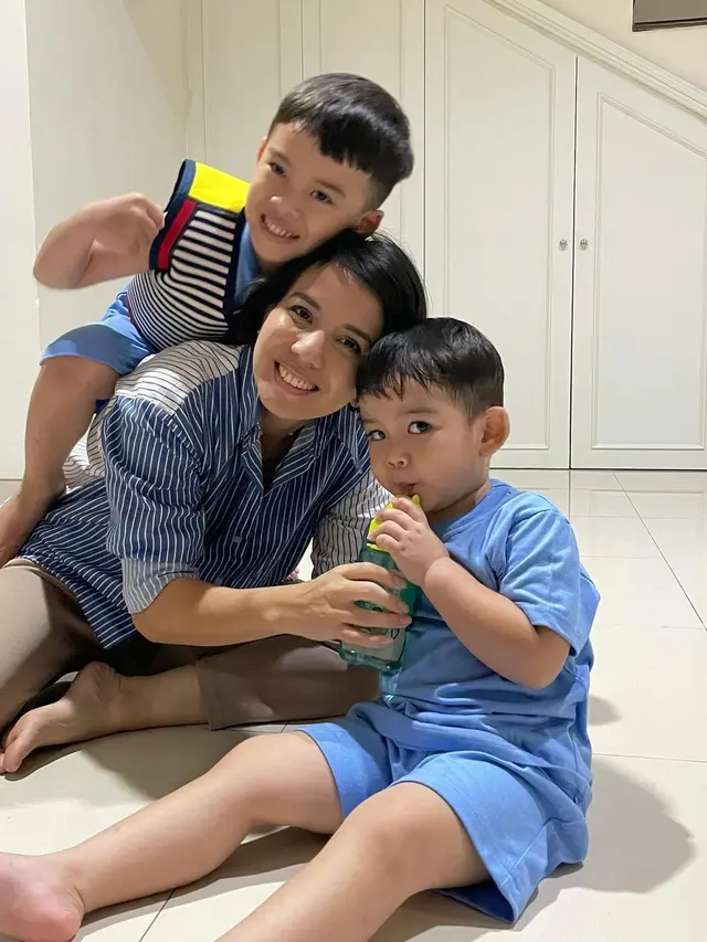 [Fimela] Tya Ariestya