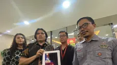 Asosiasi Lawyer Muslim Indonesia (ALMI) melayangkan aduan masyarakat (dumas) ke Bareskrim Mabes Polri terkait dugaan penistaan agama. (Liputan6.com/Devira)