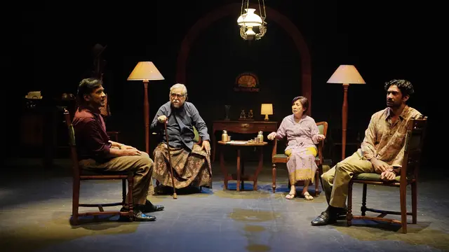 Pertunjukan teater Dag Dig Dug yang dipentaskan Teater Populer. (Foto: Dok. Bakti Budaya Djarum Foundation)