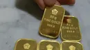 Sementara, harga pembelian kembali atau buyback oleh emiten berkode ANTM ini dibuka turun Rp 2.000/gram menjadi Rp 524.000/gram dibandingkan posisi kemarin di Rp 526.000/gram, Jakarta, Selasa (15/11). (Liputan6.com/Angga Yuniar)