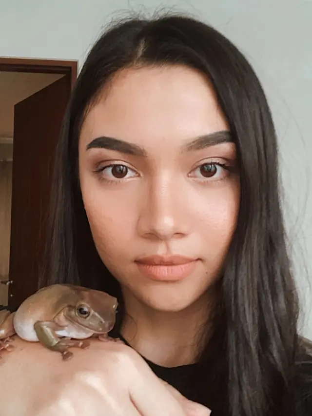 6 Seleb Ini Pelihara Binatang yang Tak Biasa, Unik hingga Ekstrem Abis