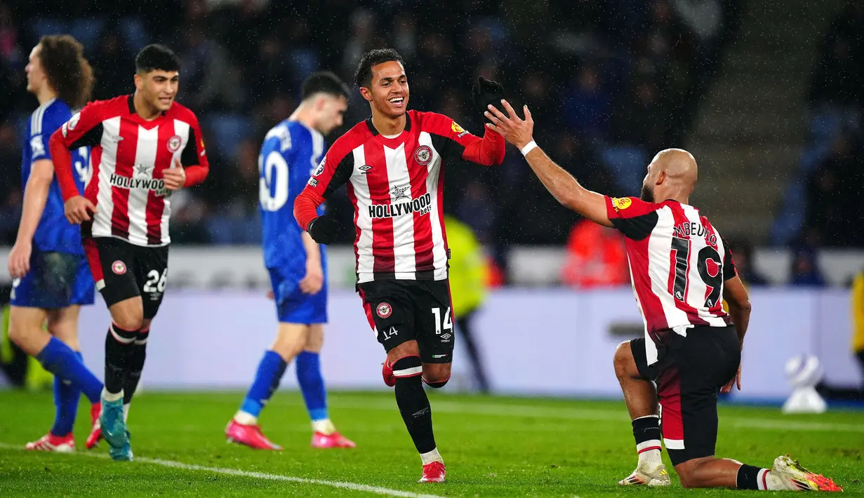 Dengan 59 gol kebobolan dan 10 kekalahan dari 11 pertandingan terakhir di liga, The Voxes saat ini memiliki rekor pertahanan terburuk di Premier League. (Mike Egerton/PA via AP)