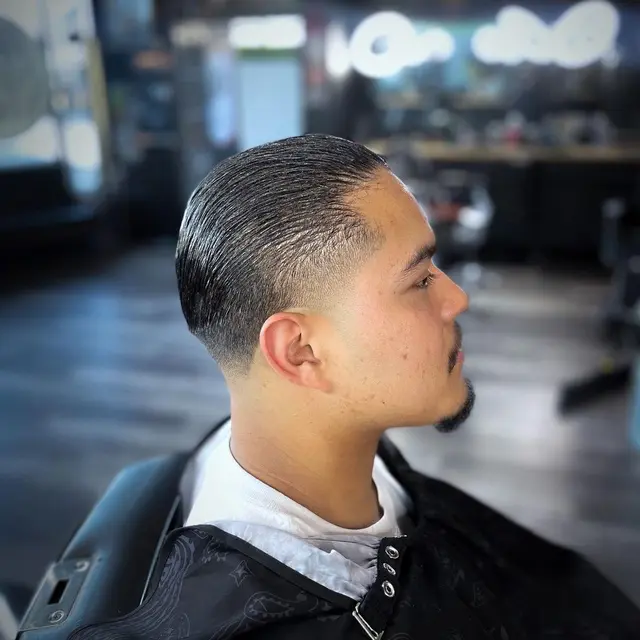 7 Rekomendasi Model Potong Rambut 2 Jari untuk Pria, Keren Layaknya Artis Korea