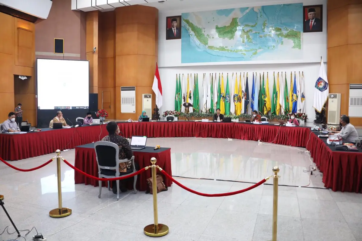 Timsel Calon Anggota KPU dan Bawaslu memulai tes wawancara, Minggu (26/12/2021)