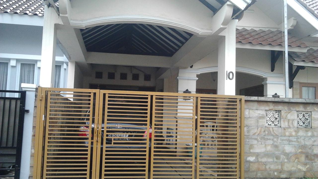 Geledah Rumah di Pondok Kopi, KPK Sita Mobil CRV