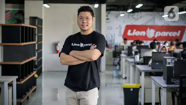 CEO Lion Parcel Farian Kirana