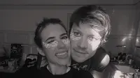 Emma Roberts Resmi Menikah dengan Cody John, Putranya Dampingi Menuju Altar di Momen Penuh Haru
