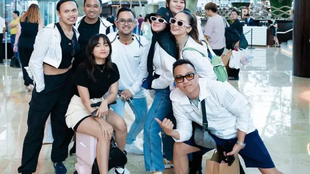 Adu Gaya Fuji An sam Aaliyah Massaid