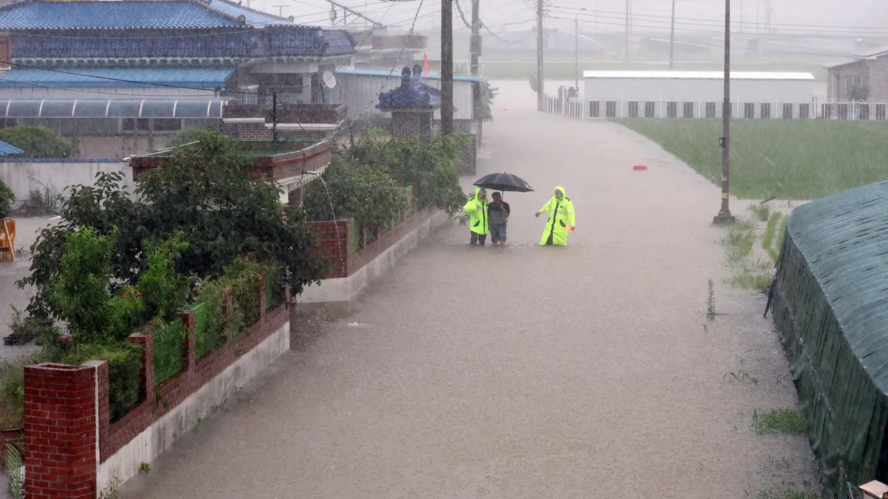 Sejumlah Permukiman di Korea Selatan Terendam Banjir