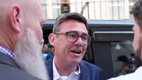 Langkah Pertama Andy Burnham sebagai PM Inggris