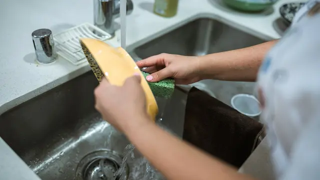 4 Hal di Dalam Rumah yang Harus Dibersihkan Sebelum Tidur di Malam Hari, Jangan Diabaikan!