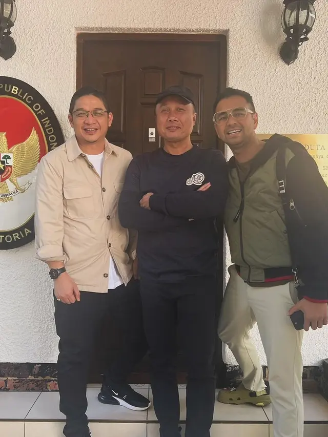 10 Potret Raffi Ahmad Liburan ke Afrika Selatan, Berkelana ke Tengah Hutan
