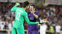 Video highlights penyelamatan gemilang dilakukan Ciprian Tatarusanu, kiper Fiorentina yang berhasil mementahkan sepakan Callejon dan Higuain