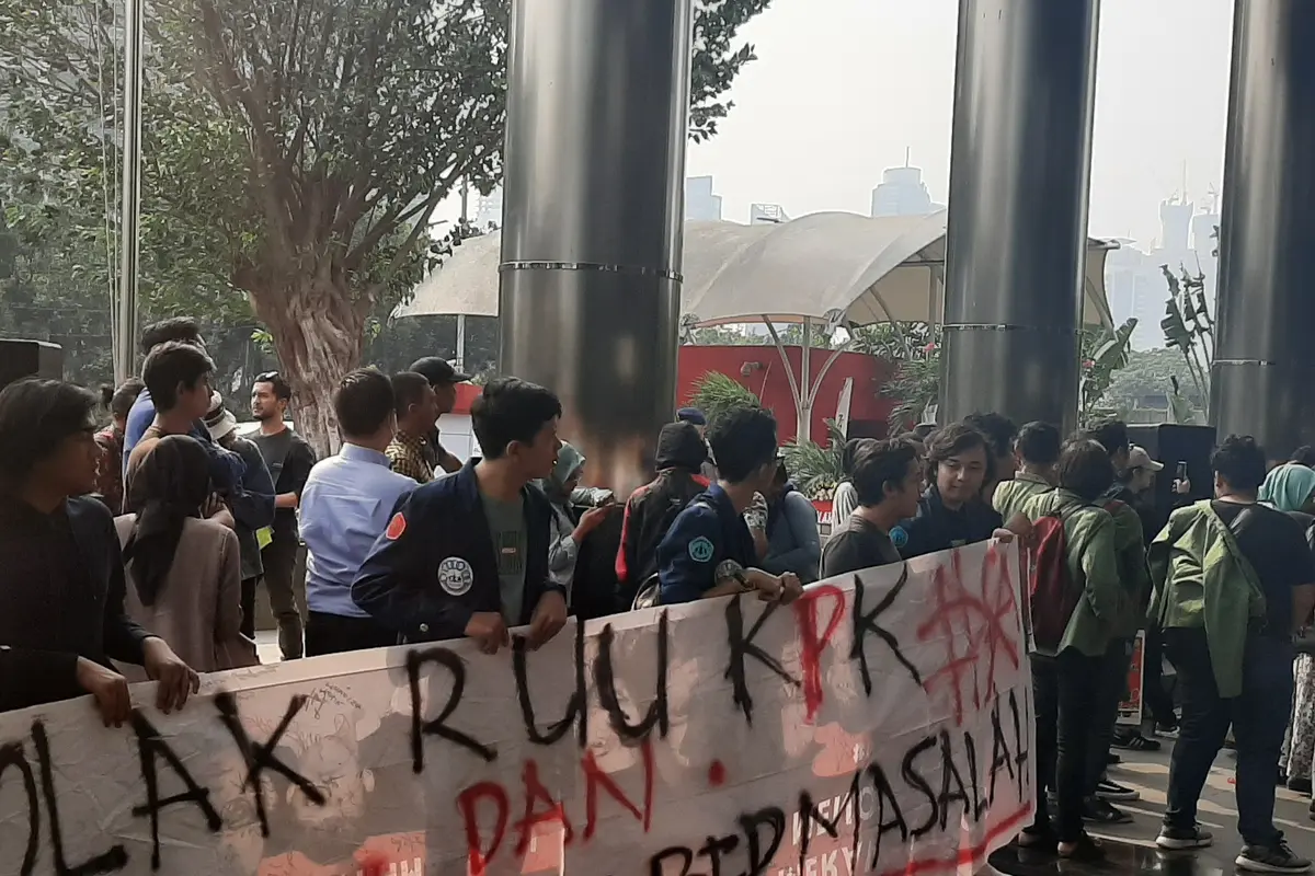 Mahasiswa Demo Tolak Revisi UU KPK