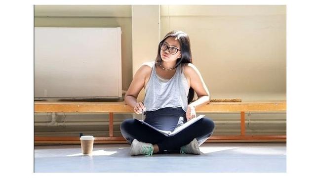 10 Potret Desmonda Cathabel, Wanita Indonesia yang Jadi Jasmine di Drama Musikal Aladdin