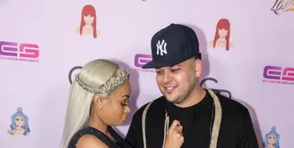 Belum lama mengumumkan kehamilannya, Rob Kardashian dan Blac Chyna, mengadakan acara ‘Baby Shower’ pada Minggu (2/10) untuk menyambut kelahiran buah hati mereka. (AFP/Bintang.com)