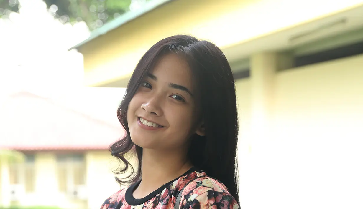 Dalam sinetron HBN, perannya dibuat meninggal. Para fans merasa kehilangan dan ramai-ramai me-mention twitter @HBN_SCP dengan baper. (Andy Masela/Bintang.com)