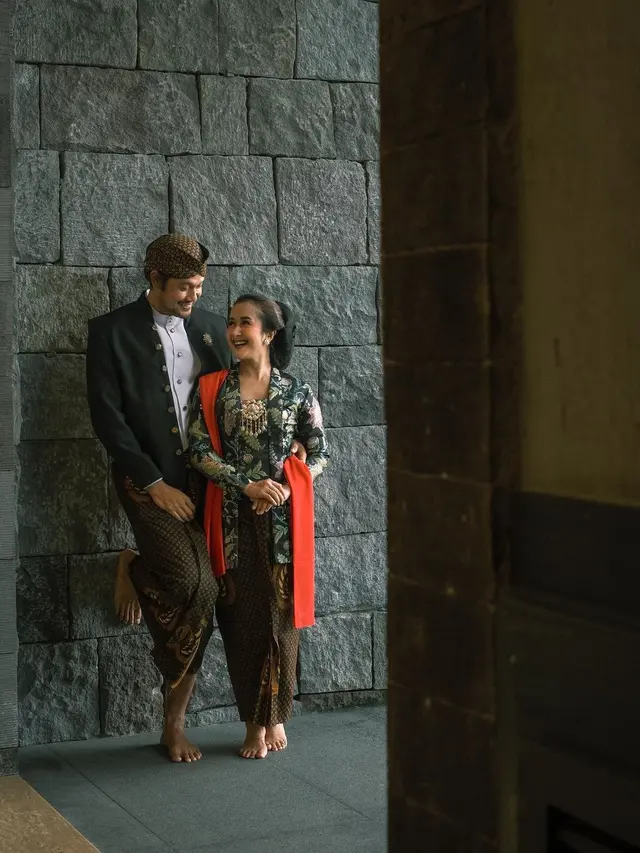 Dwi Sasono dan Widi Mulia