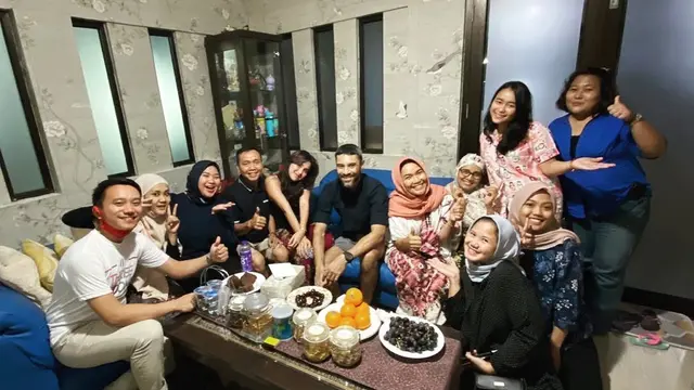 Potret Perayaan Ulang Tahun ke-28 Ayu Ting Ting