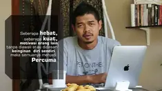 Saat Bambang Pamungkas berbicara sebagai seorang motivator tentang berbagai hal dalam kehidupan di luar sepak bola.