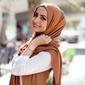 Ternyata penduduk dari negara muslim minoritas banyak yang fashionable, lho. Yuk, dapatkan inspirasi dari 4 hijabers mancanegara ini!
